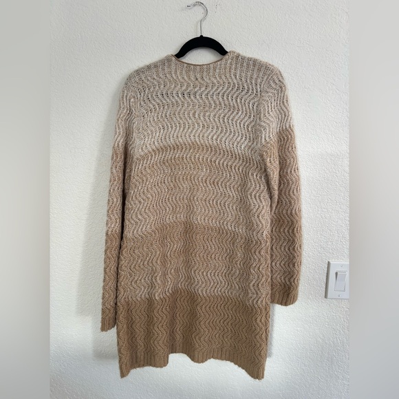 Croft & Barrow Women's Beige Knit Cardigan - Picture 2 of 6